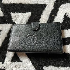 CHANEL Black Caviar Leather Wallet